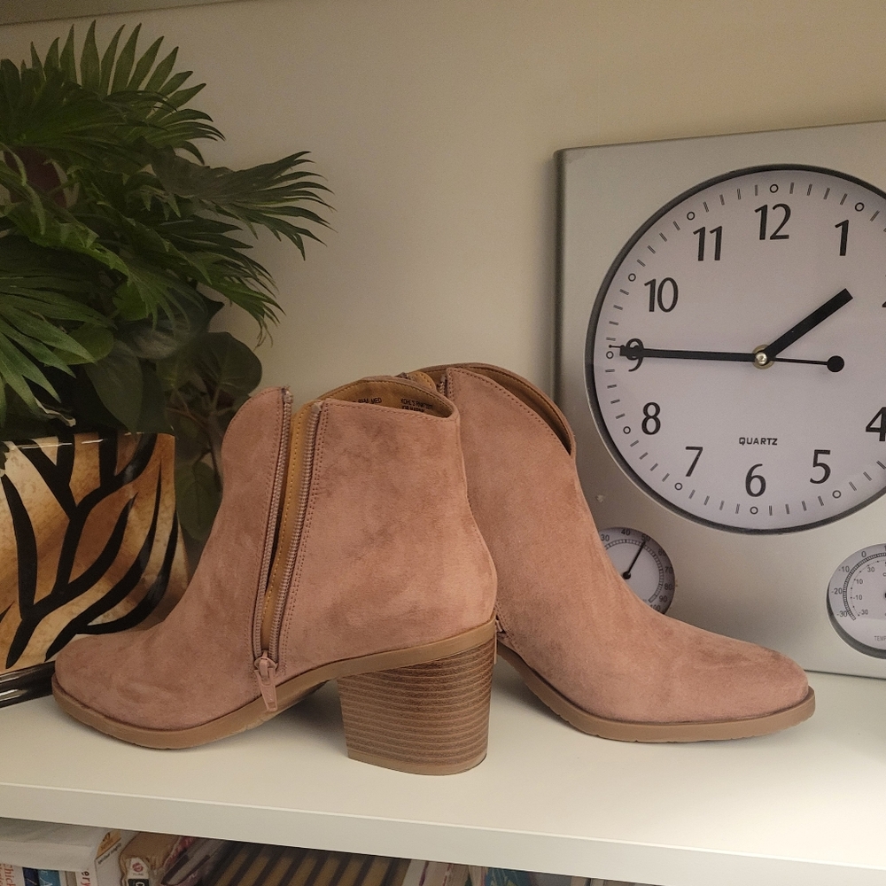 Williams Sonoma Tan Ankle Booties Suede